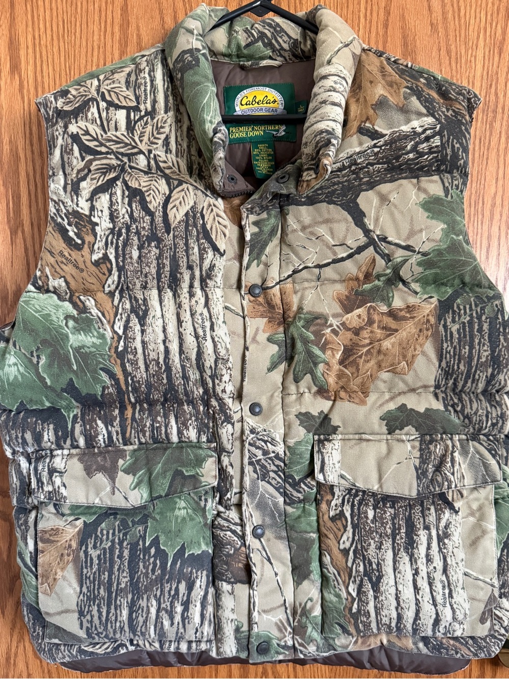 Cabela's Realtree Camo Premier Northern Goose Down Puffer Zip Vest Men's Size Lg